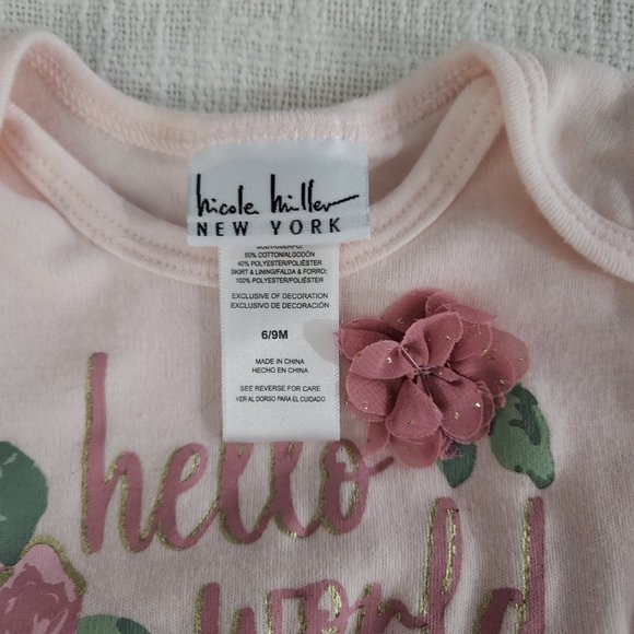 Nicole Miller Onesie - 'Hello World' (0 to 6 months) - Picture 3 of 6